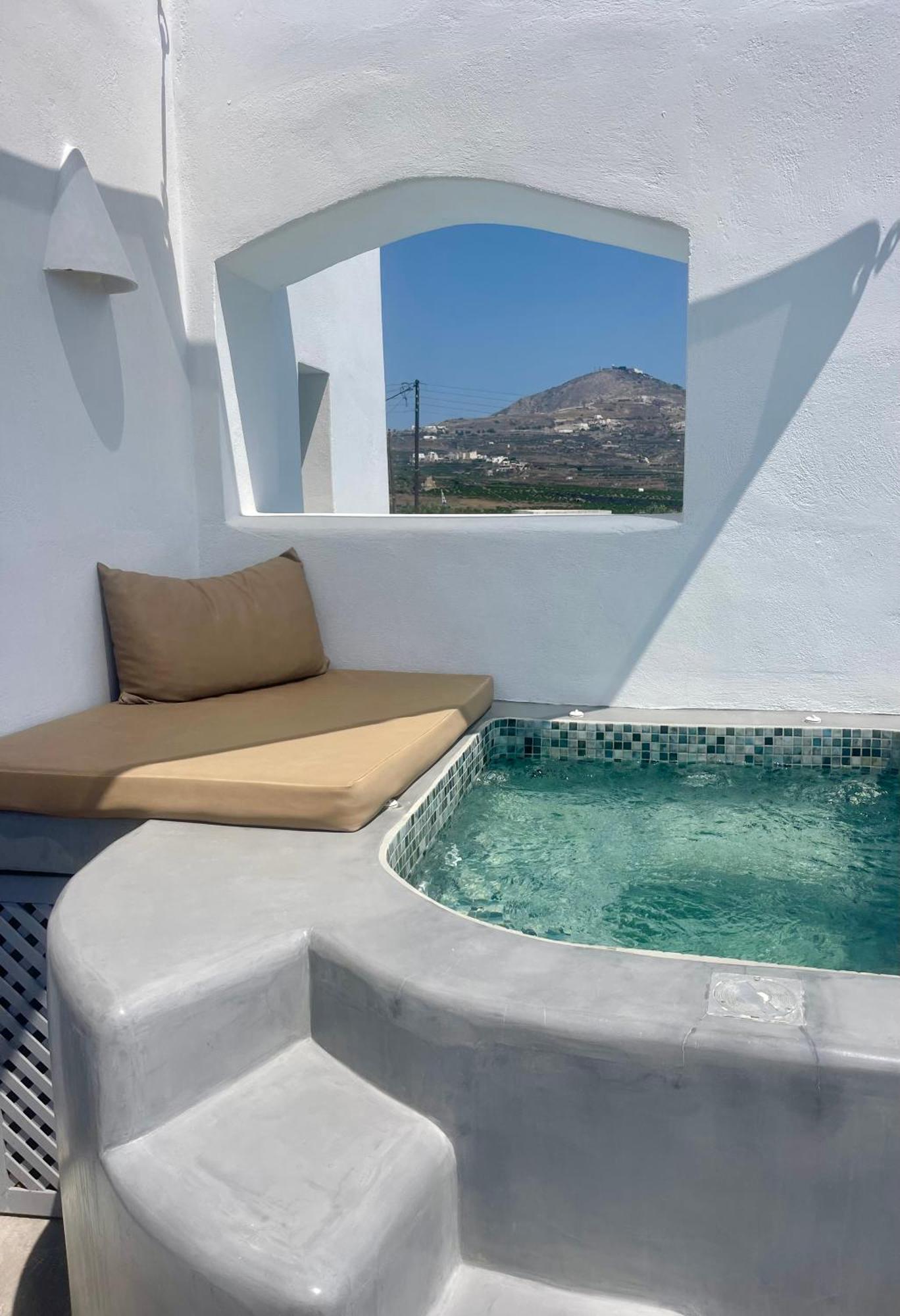 White Harmony Suites Megalohóri Kültér fotó