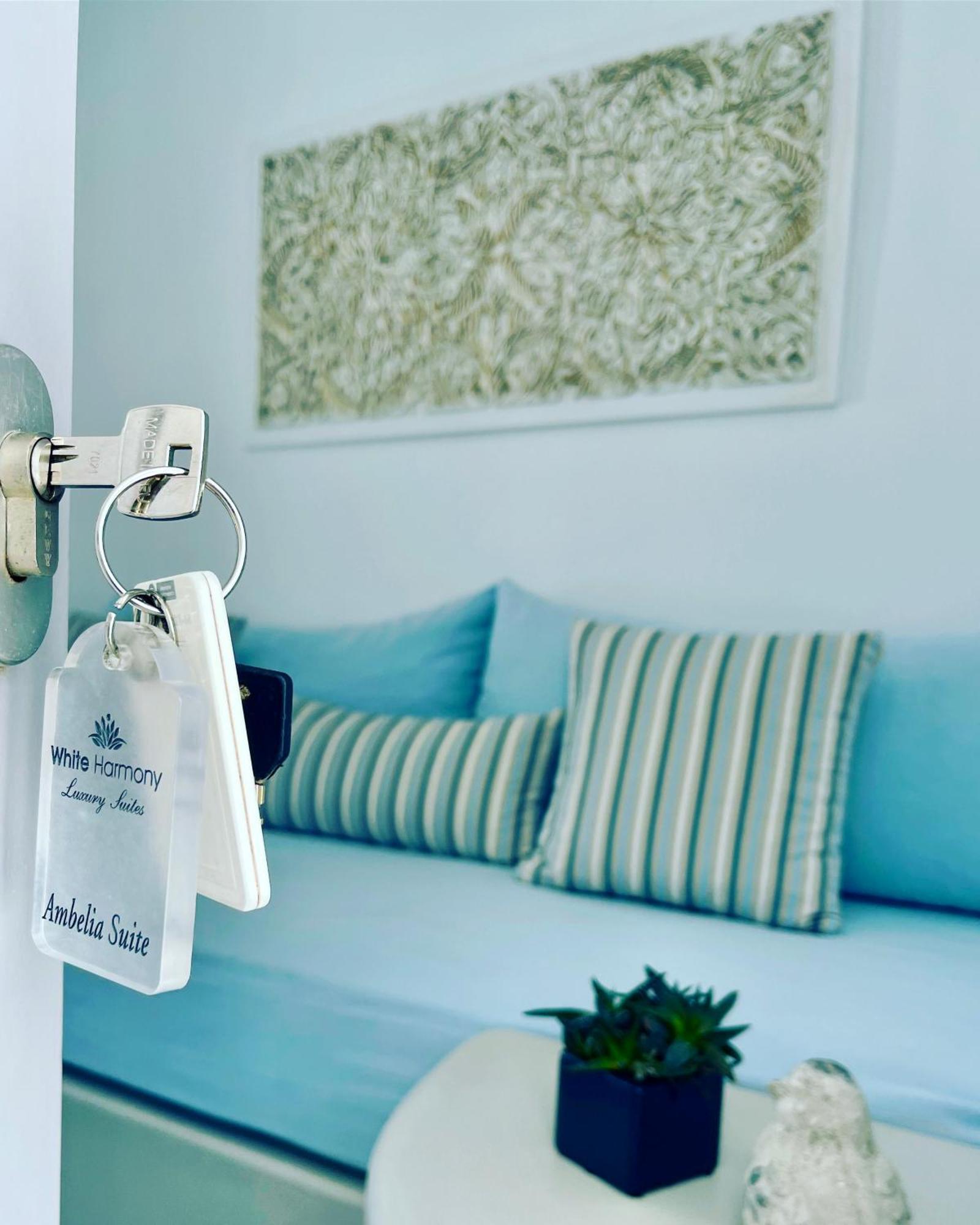 White Harmony Suites Megalohóri Kültér fotó