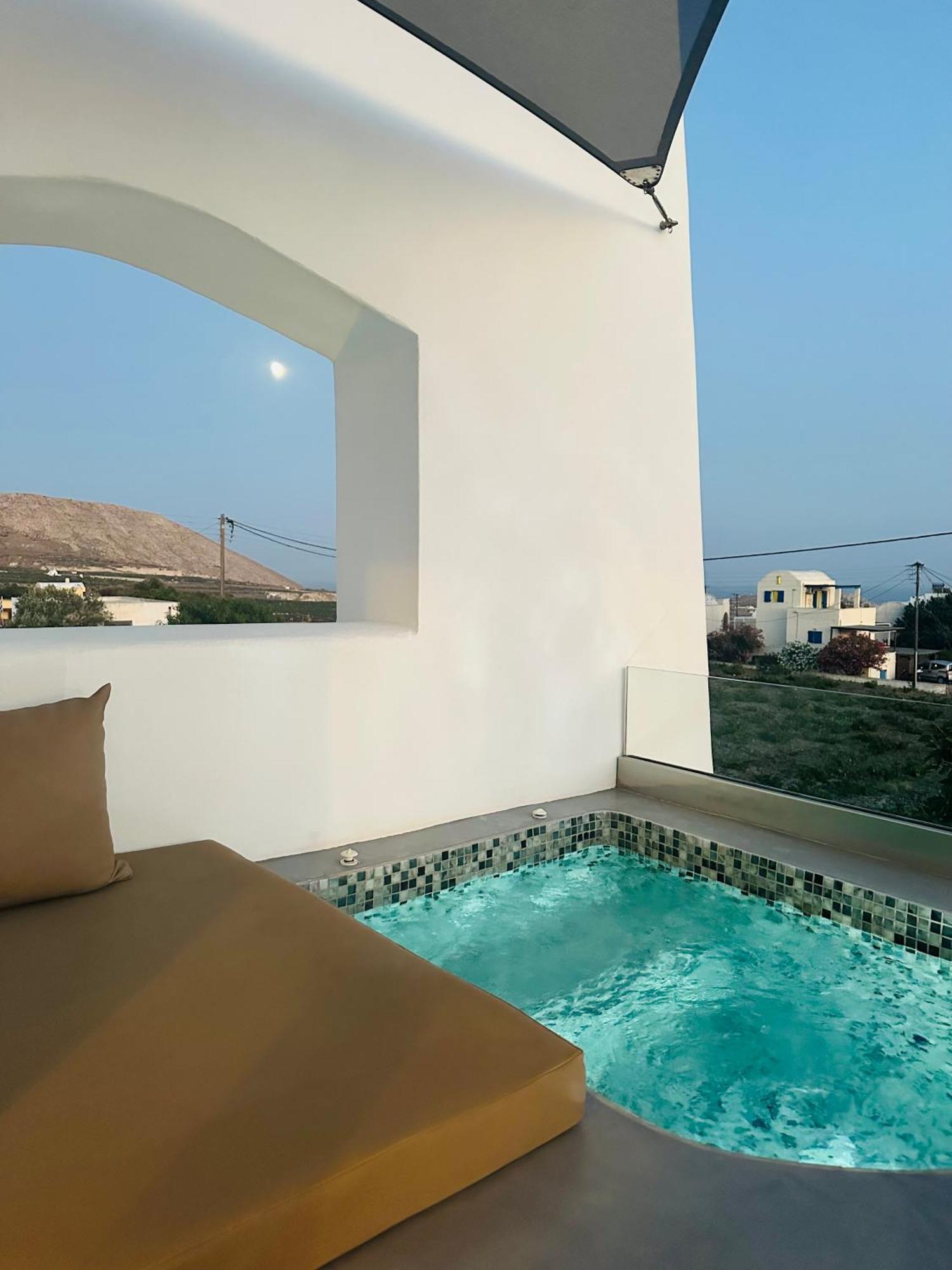 White Harmony Suites Megalohóri Kültér fotó